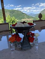 Welcome to Lush Tuscany and Beautiful Villa Adriano