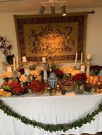 Welcome to Lush Tuscany and Beautiful Villa Adriano