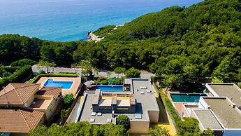 Villa Prestigia With Private Pool And Sea View