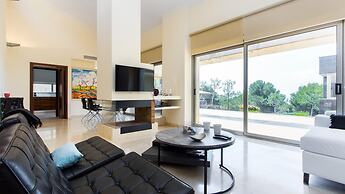 Villa Prestigia With Private Pool And Sea View