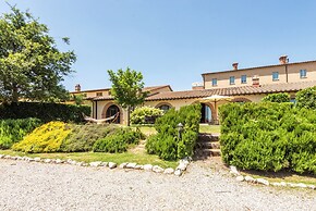 Villa Aquila on two Floors - Cignella Resort Tuscany