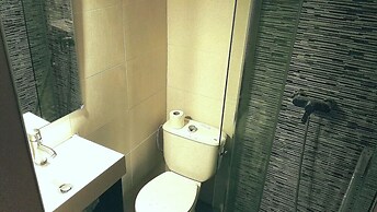 Duplex Near Center Wifi