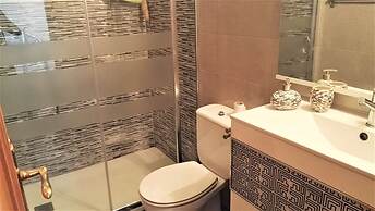 Duplex Near Center Wifi