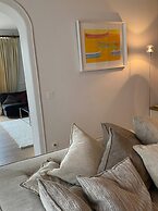 The Pink House, Uccle