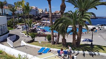 Fantastico 2 - With Large Balcony, Terrace and Garden
