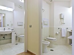 Long Stay Monthly Cheap Apartment With Backyard Garden