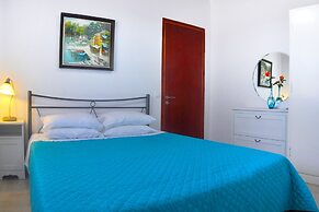 Holiday House Angelos A on Agios Gordios Beach