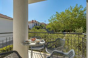Island Resort Mihaela
