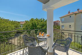 Island Resort Mihaela