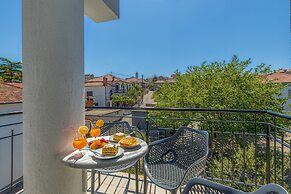 Island Resort Mihaela
