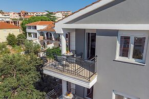 Island Resort Mihaela