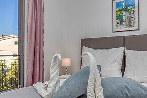 Island Resort Mihaela