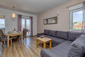 Island Resort Mihaela