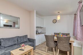 Apartment Antonia 220m From the Beach