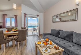 Seaview Apartment Mihaela