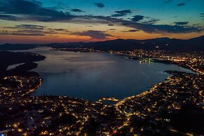 Seaview Apartment Mihaela