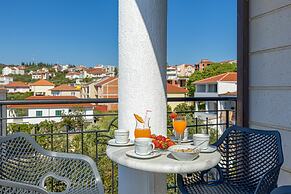 Seaview Apartment Mihaela