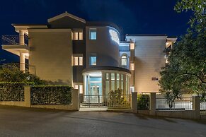 Seaview Apartment Mihaela