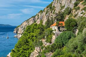 Seaview Apartment Mihaela