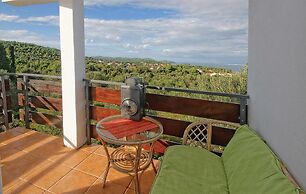 Stunning Home in Zdrelac With Wifi and 4 Bedrooms