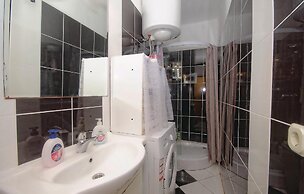 Stunning Home in Zdrelac With Wifi and 4 Bedrooms