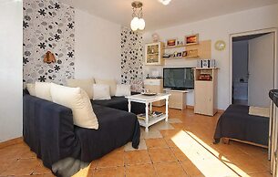 Stunning Home in Zdrelac With Wifi and 4 Bedrooms