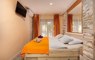 Awesome Home in Vantacici With Jacuzzi, Sauna and Wifi