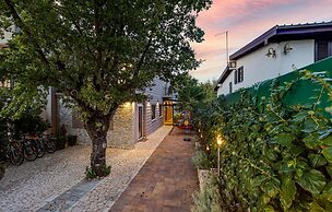 Awesome Home in Vantacici With Jacuzzi, Sauna and Wifi