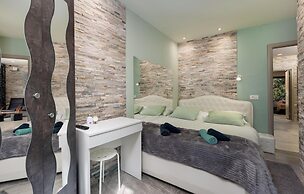 Awesome Home in Vantacici With Jacuzzi, Sauna and Wifi