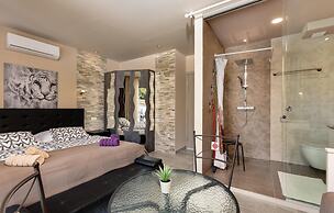 Awesome Home in Vantacici With Jacuzzi, Sauna and Wifi