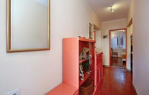Amazing Home in Novigrad With Wifi and 2 Bedrooms