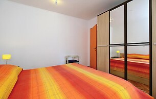 Amazing Home in Novigrad With Wifi and 2 Bedrooms