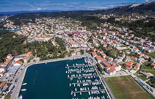 Nice Home in Supetarska Draga With Wifi and 3 Bedrooms