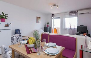 Stunning Home in Liznjan With Wifi and 1 Bedrooms