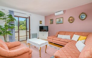 Stunning Home in Malinska With Wifi and 2 Bedrooms