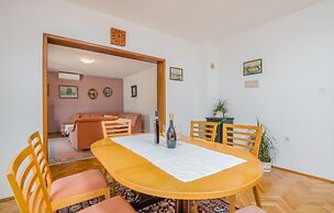 Stunning Home in Malinska With Wifi and 2 Bedrooms