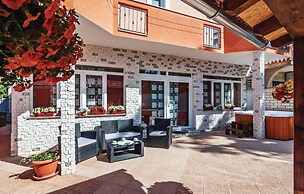 Amazing Home in Zadar With Sauna, Wifi and Outdoor Swimming Pool