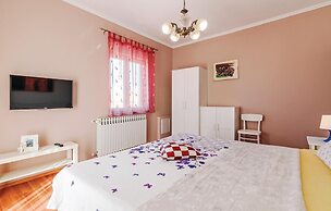 Amazing Home in Zadar With Sauna, Wifi and Outdoor Swimming Pool