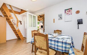 Nice Home in Kaluderovac With 1 Bedrooms and Wifi