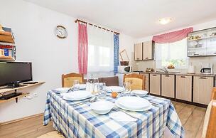 Nice Home in Kaluderovac With 1 Bedrooms and Wifi
