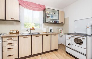 Nice Home in Kaluderovac With 1 Bedrooms and Wifi