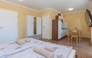 Awesome Apartment in Kastel Stari With Wifi
