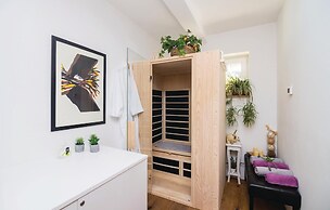 Amazing Home in Topolo with Hot Tub, Sauna & WiFi