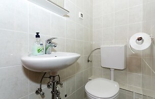 Amazing Home in Topolo with Hot Tub, Sauna & WiFi