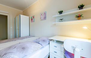 Nice Home in Kastel Novi With Wifi and 3 Bedrooms