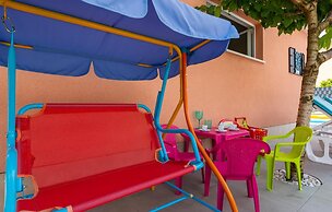 Nice Home in Kastel Novi With Wifi and 3 Bedrooms