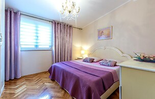 Nice Home in Kastel Novi With Wifi and 3 Bedrooms