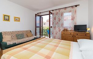 Nice Home in Zadar With Wifi and 2 Bedrooms
