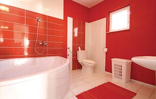 Awesome Home in Drinovci With Wifi and 5 Bedrooms