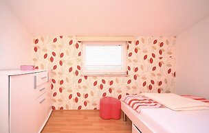 Awesome Home in Drinovci With Wifi and 5 Bedrooms